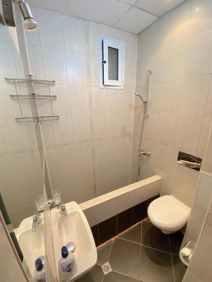 Top City Centre 1Br Apartment For 4 Guests & Fast Wifi Szófia Kültér fotó